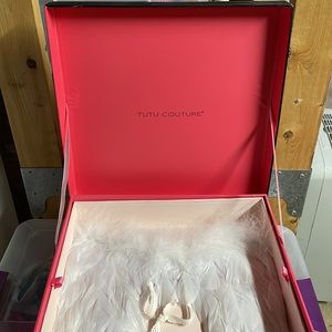 Tutu Couture Wings and Tutu Set